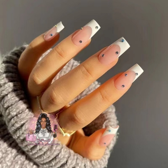 Frenchie Nail Set💅🏾 Perfect for everyday wear ❤️🤗. - Picture 1 of 5